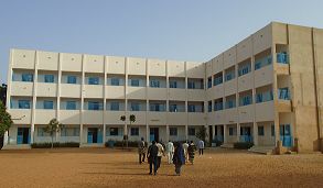 Construction de salles de classes — photo 1 sur 6